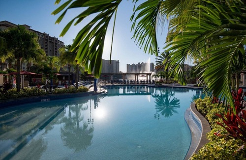 Lake Buena Vista Resort | Located near Disney World, this resort offers comfortable condo-style suites.