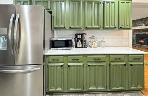 Lone Rock House | Located next to the river Great for Trout Fishing