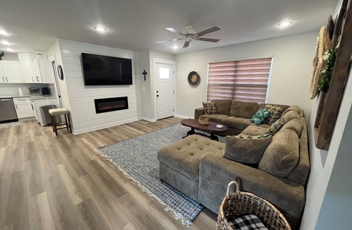 Heber Springs House | Located on Front St. within walking distance to beautiful Sandy Beach.