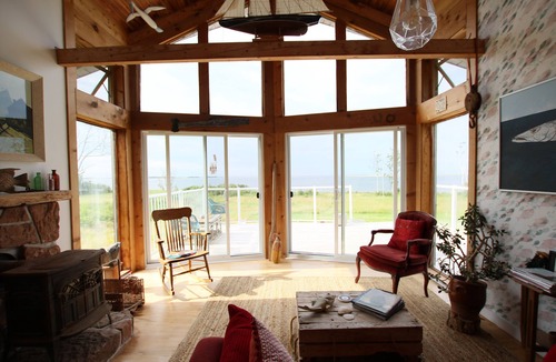 York Cottage | Located on PEIs famous north shore this is the perfect getaway & relaxation spot