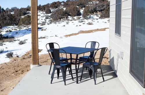 Saratoga Cabin | Located on Scenic Highway 130 Snowy Range