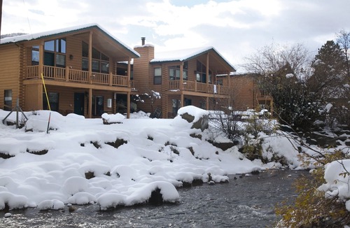 Estes Park Resort | Located on the Big Thompson River!