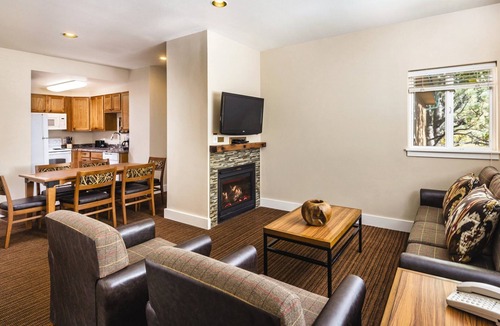 Estes Park Resort | Located on the Big Thompson River!