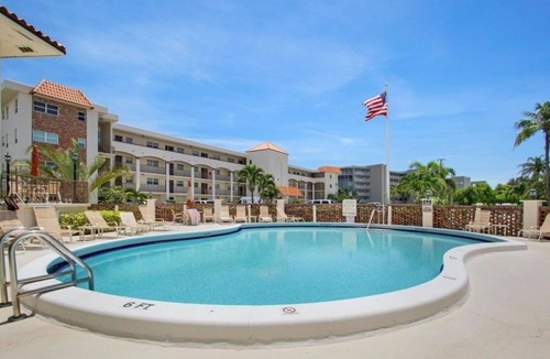 North Palm Beach House | located on water