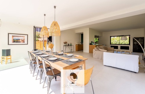 La Chamberte Villa | Location à la Semaine D'une Superbe Villa de Charme sur Montpellier Avec Piscine