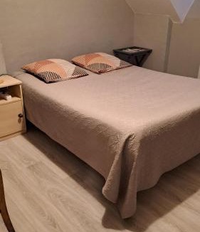 Rieux Apartment | Location à Rieux, proche de Redon, parking, wifi