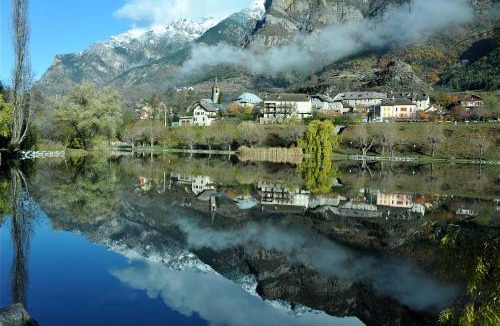 Le Lauzet-Ubaye Apartment | location angelique t2 a la montagne