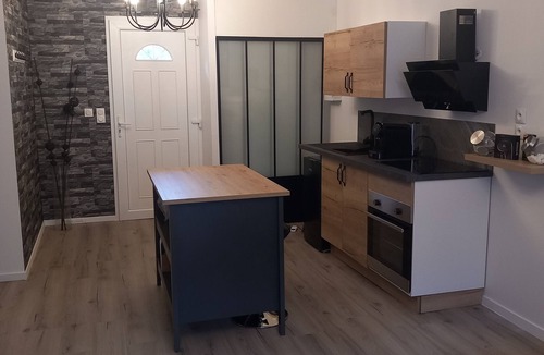 Bourg-de-Thizy Apartment | Location Appartement