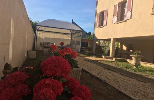 Dun-le-Palestel Hotel | Location chambres Hôtel Joly