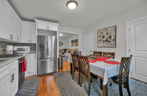 Central-Maverick Square - Paris Street Apartment | Location+Comfort+Convenience