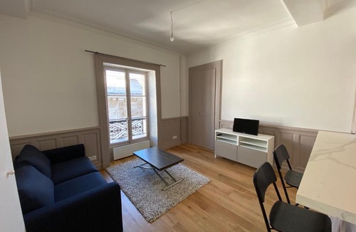 Aix-les-Bains City Center Apartment | Location dans le Grand Hotel d'Aix les bains