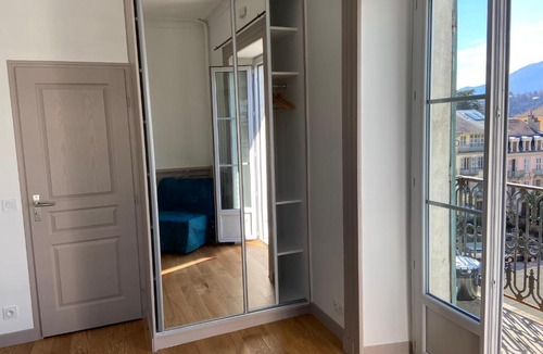 Aix-les-Bains City Center Apartment | Location dans le Grand Hotel d'Aix les bains