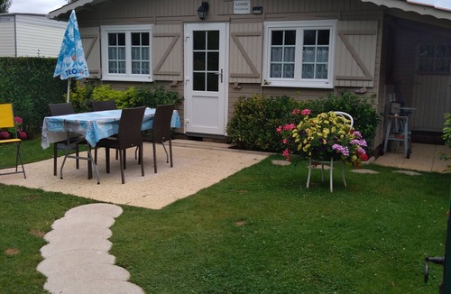 Recques-sur-Hem Ski Chalet | Location de chalet a la campagne dans un parc résidentiel de loisirs