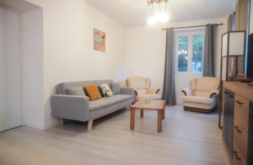 Guiselle Apartment | Location F2 44 m2