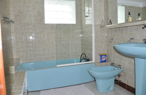 Saint-Honore-les-Bains Apartment | Location Saisonnière