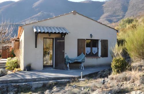 La Robine-sur-Galabre House | Location Gîte Les Iris