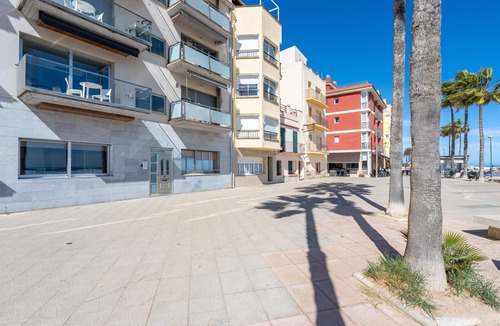 Torredembarra Apartment | Location, location, location!