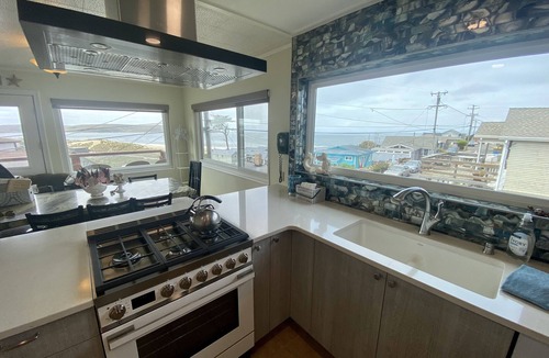 Dillon Beach House | Location Location, just a 1/2 block from the beach