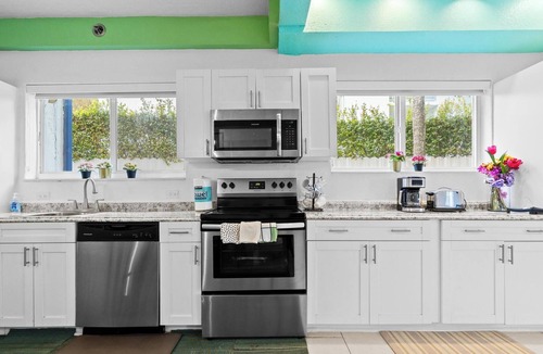 West Avenue House | Location Location Location! In the Heart of South Beach.