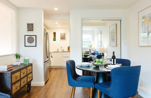 Mill Valley Apartment | Location, location, location!