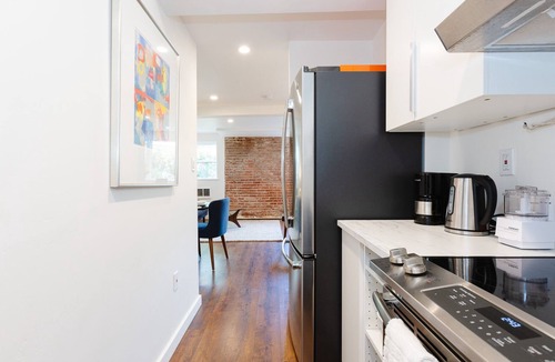 Mill Valley Apartment | Location, location, location!