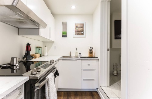 Mill Valley Apartment | Location, location, location!