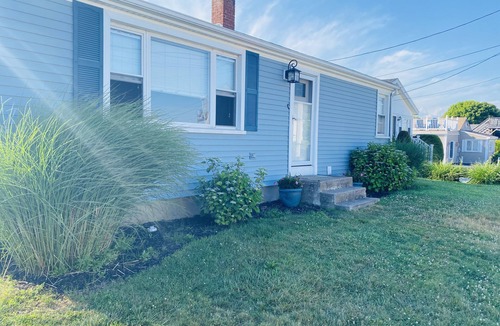 Eastward Look Cottage | LOCATION, LOCATION, LOCATION