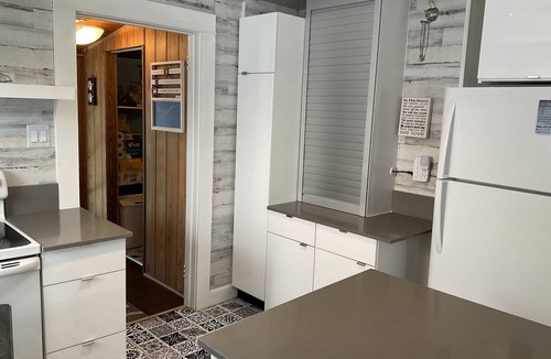 Lake Worth Cottage | location, location, location!