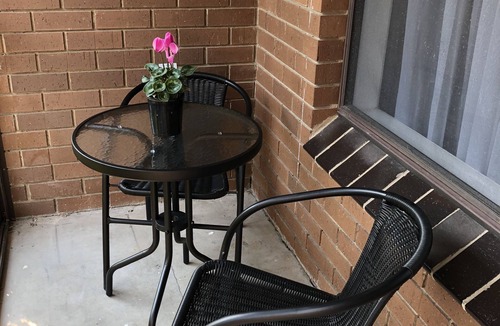 Alfredton Apartment | Location, location, location !