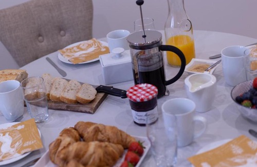 Luton Apartment | Location Location Luton