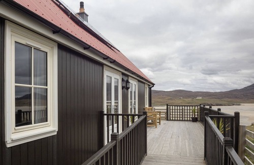 Ardroil Cottage | Location, location, property, location.