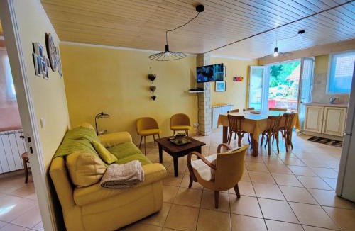 Le Lauzet-Ubaye Apartment | Location MarjoRI - T3 Le Kakariki