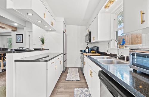 North East Park House | Location! Minutes from downtown St Pete, Private Pool Home Walk to Everything