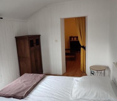 Quillebeuf-sur-Seine House | Location petite maison