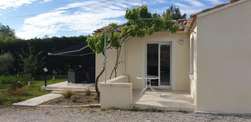 Pierrevert Villa | location saisonnière