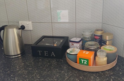 Bright House | Location, Spacious and Spotless - Bright, Victoria