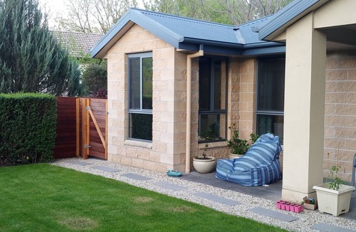 Bright House | Location, Spacious and Spotless - Bright, Victoria