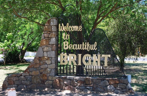 Bright House | Location, Spacious and Spotless - Bright, Victoria