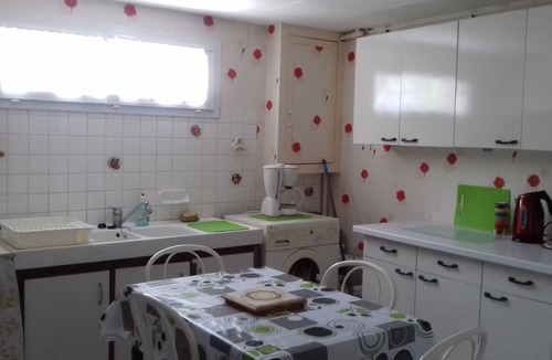 Saint-Denis-du-Pin Apartment | location st jean d'angely 17400