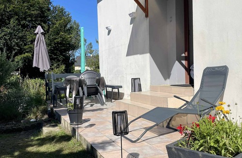 Folligny House | Location Vacances Avec Jardin 6-7 Personnes