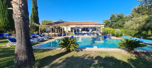 Le Castellet Villa | location Villa avec piscine chauffée