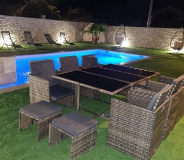 Milhaud Villa | location villa moderne