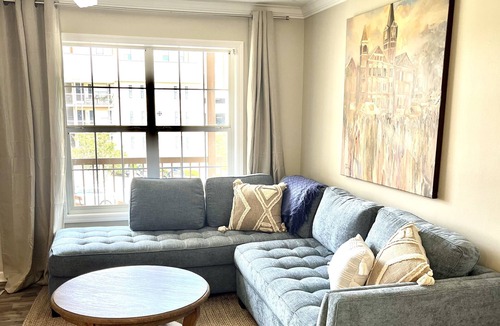 Auburn Condo | LOCATION! | Walk to Stadium and Toomer’s | Cozy 4BR Condo in the Heart of Auburn