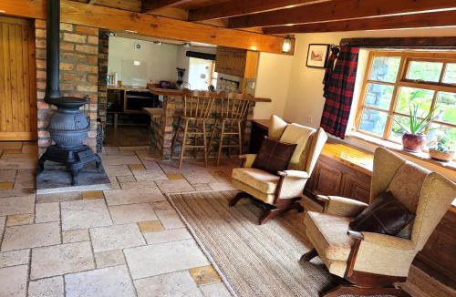 Kilcreggan House | Loch Lomond shore Boat House