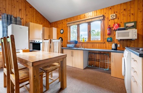 Balnain House | Loch Meiklie 3 bed by Interhome