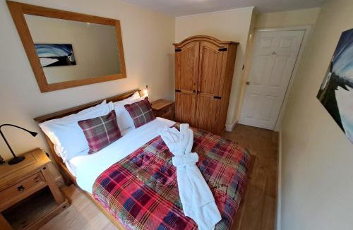 Lewiston Apartment | Loch Ness Balcony Apartment