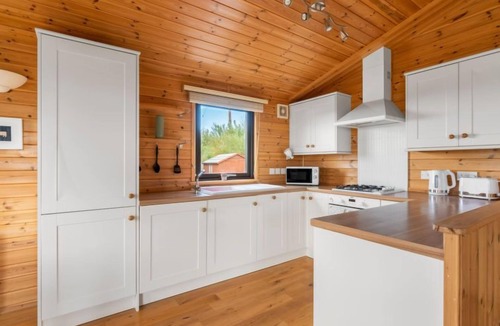 Kinross House | Loch Side Lodge 8 by Interhome