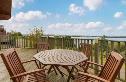 Kinross House | Loch Side Lodge 8 by Interhome