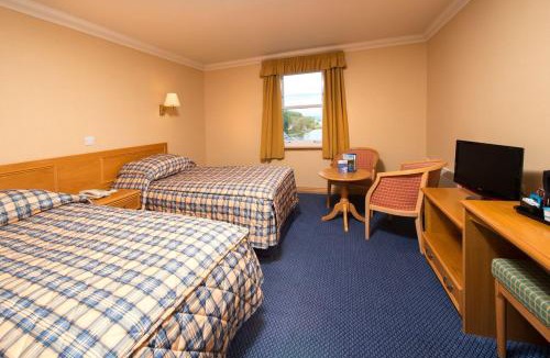 Tummel Bridge Hotel | Loch Tummel Hotel