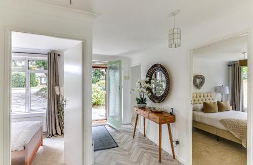 Biggin Hill House | LOCHIEL